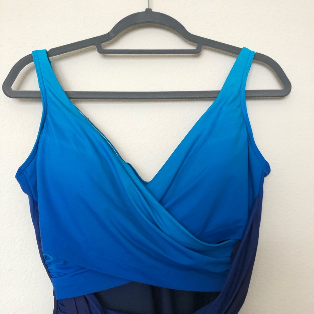 NWOT Land’s End Wrap Swimsuit sz 12